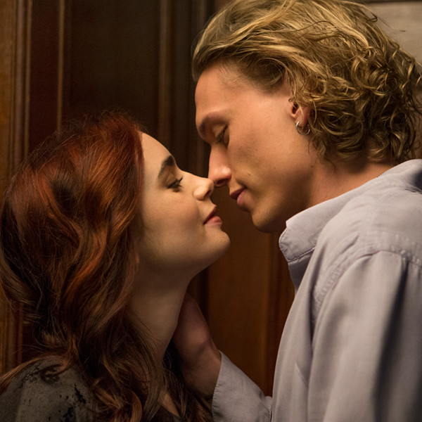Lily Collins Mortal Instruments Sequel Happening After All E Online